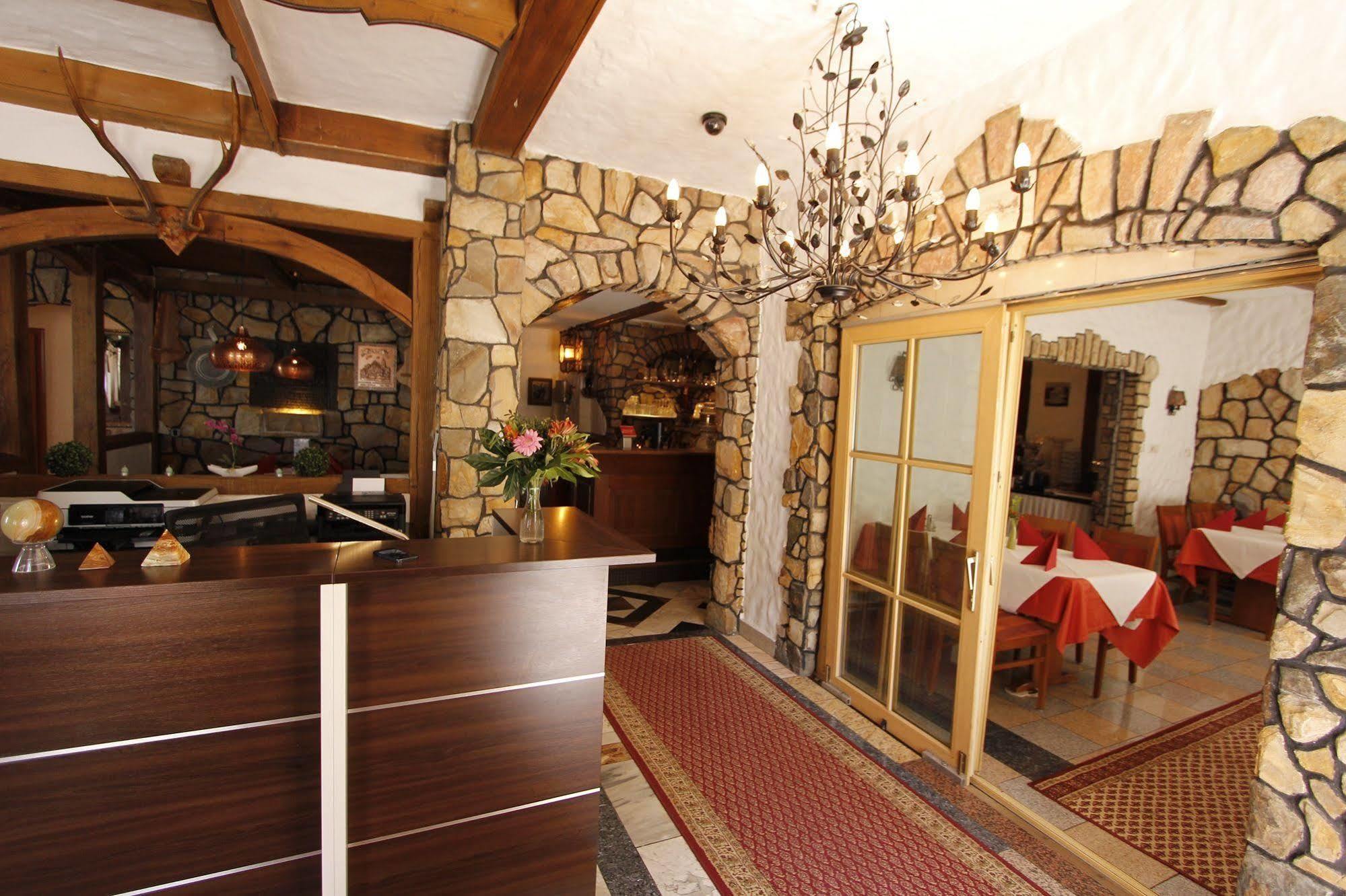 Hotel Rhein-Mosel-View Urbar  المظهر الخارجي الصورة